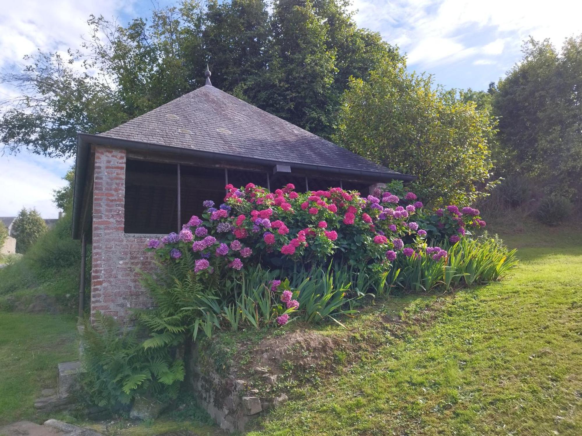 Des Roches Roche D'oetre Suisse Normande Hébergement de vacances